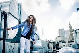 La gran final del krajowe eliminacje, se celebró anoche donde 9 artistas compitieron para representar a polonia en el próximo festival de eurovisión 2016. Join Us On Eurovision Poland It S Michal Szpak To Stockholm With Color Of Your Life