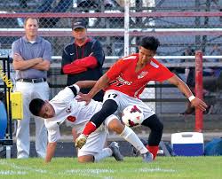 Boys soccer: Diaz goal energizes Trojans in 5-2 win