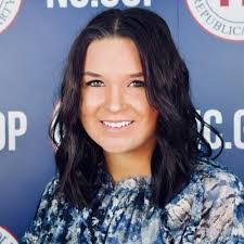 Sasha Duncan's Instagram, Twitter & Facebook