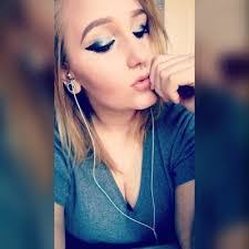 Bethany Lane's Instagram, Twitter & Facebook