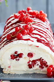 Pavlova Drizzle Rolle Mit Johannisbeeren Extrem Cremig Rezept Pavlova Rezepte Kuchen Und Torten
