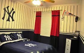 Pin By Shannon Costantino On For The Home Yankee Bedroom Ny Yankees Bedroom New York Bedroom