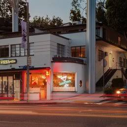 9 Places for Midwest-Style Pizza in L.A. (LA Times)