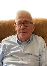 Chase Halstead's Instagram, Twitter & Facebook