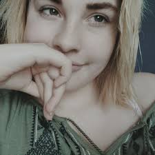 destiny conrad (@iconicdesires)