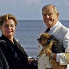 4.1 out of 5 stars 19 ratings. Adenauer Wollte Das Unter Den Tisch Fallen Lassen Politik