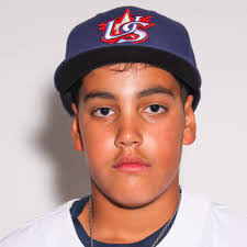 Derrick Vasquez's Instagram, Twitter & Facebook