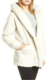 The 13 Best Fleece Travel Jackets In 2021 North Face Winter Coat Wrap Jacket Womens Fashion Jackets