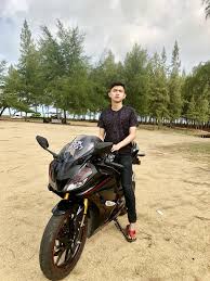 Yuk tengok pesona ganteng cowok yang satu ini di sini! Cowok Ganteng Gaya Anak Laki Laki Gaya Anak Anak Laki