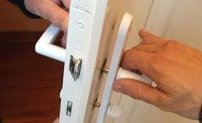 Conseils De Pro Pour Demonter Sa Poignee De Porte
