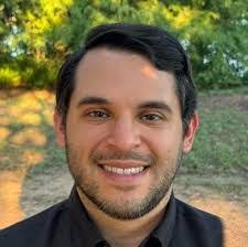 Andrew Skiles's Instagram, Twitter & Facebook