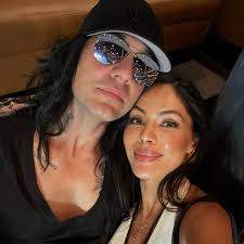 Happy 33rd Birthday to my Love @shaunylbenson ❤️Over a decade later since  we met- now with 3 beautiful children, our happy family-we celebrate you  with forever love, happiness and appreciation. Have a