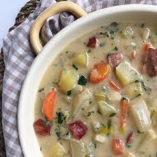 Rahmiger Gemuse Eintopf Mit Mettenden Rezepte Mit Kohlrabi Gemuseeintopf Eintopf