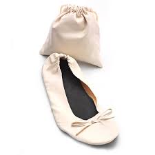 Para completar el regalo, podéis guardar las bailarinas en bolsitas personalizadas, que además, al a boda´s secret le respaldan más de 10.000 bodas realizadas en españa y en otros muchos países. Bailarinas Y Alpargatas Para Boda Enrollables De Colores Economicas