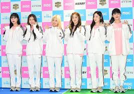 Same goes with yoohyeon and sunmi.sunmi is yoohyeon's sunbae and 5 years older than her, so i don't know whether to count them as buddies. Idols Arrive At 2019 Idol Star Athletics Championships Chuseok Special For Filming Hallyu