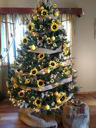 Prim Sunflower Christmas Tree By Laurie Gallentine Creative Christmas Trees Christmas Tree Themes Christmas Tree Decorations