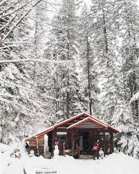 A Winter Wonderland Captured By Marenpreuss Cabinlust Country Cottage Decor Cottage Exterior Vacation Cottage