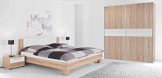 Das bett ist mit einer schrankwand verbunden und kann dort untergebracht werden. Knaller Komplettes Carryhome Schlafzimmer Bett Schrank Tische Fur 299 Vsk Frei