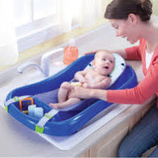 'grows' with baby's changing needs babies grow quickly—in both size and developmental skills. Baby Bath Tubs Archives I Want That Momma