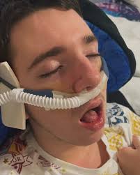 Ollie's Army Battling Against Battens