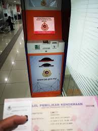 Geran original hanya boleh diambil setahun selepas tarikh kita membeli kereta/membuat pinjaman. Permohonan Geran Kereta Original Hilang Dan Cara Dapatkan Geran Baharu