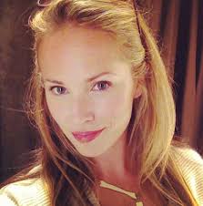 Sandra von Riekhoff eBay auctions basque given to her by married man 15  years ago