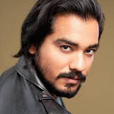 Stepping out in style — dressed for the occasion, ready for the mission.  💼🔥 #SuitUp #PowerMoves #LuxuryVibes #GameChanger”