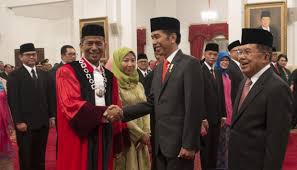 Hakim pengadilan negeri negara, tmt 04/09/2008. Harapan Ketua Mk Kepada Saldi Isra Pengganti Patrialis Akbar Nasional Tempo Co