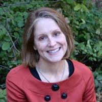 Sarah Woolsey's Instagram, Twitter & Facebook