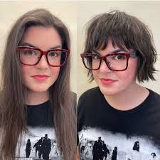 I think there should be a pinned post at the top of this group's page that  says: "Yes, everyone agrees that Jan is more lovely than Loni." 50% of the  posts here