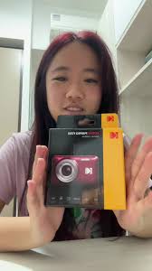 How to Open Kodak Fz55 Closing