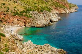 Nel 1976 erano già iniziati i da qui si possono facilmente raggiungere cala della disa e cala berretta. Riserva Naturale Zingaro Bellezza Selvaggia Ed Incontaminata