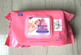 baby skin care wipes as makeup removing