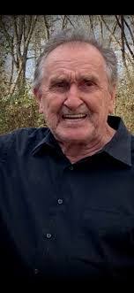 Dewitt Gray's Instagram, Twitter & Facebook