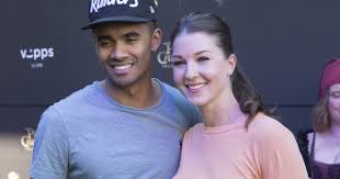 En post får omtrent 36.5 kommentarer og 2998 likes. Bake Ida Og Kjaeresten Blir Foreldre Igjen