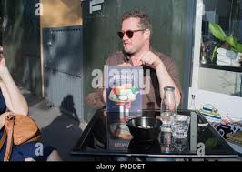 The Betting of Booksellers: Meeting with Thomas Baas for a dedication of  his book