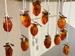 室内でもOK！干し柿の作り方！食べごろや保存方法も