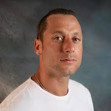 ᴛʜᴇ ᴛʀᴇɴᴅ Matt Taven added a new photo.