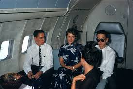 Relaxing Atmosphere In The Club Launch Of A Pan American Boeing 707 Ind 1959 Pan American Aviation History Boeing 707