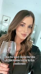 Whitney Graham's Instagram, Twitter & Facebook