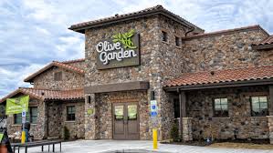 We eat at olive gardens quite regularly, this visit was one of the worst experiences i've had there. Your Table At The Vineland Olive Garden Is Finally Ready