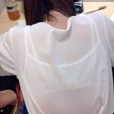 白シャツからブラジャーが透けまくってる、透けブラ素人女性たち | エロ画像が見たいんだ！