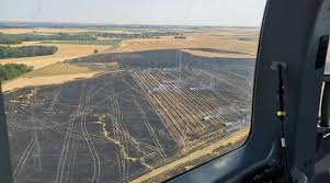 Maybe you would like to learn more about one of these? Essonne Trois Incendies Dans La Journee 300 Hectares De Terres Agricoles Partent En Fumee
