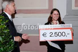 Bank austria creditanstalt ag business area is saving banks,. Preisubergabe Mag Claudia Hirschmann Fotodienst At