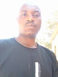 Karen Pieri's Instagram, Twitter & Facebook