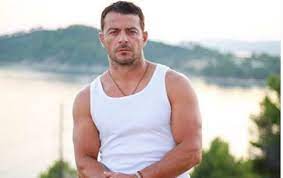 Ο ντάνος στο «the 2night show». Giwrgos Aggelopoylos Epistrefei Stoys Thleoptikoys Dektes In Gr