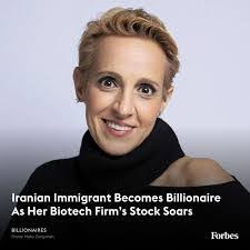 Amanda Scharff's Instagram, Twitter & Facebook