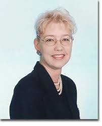 Lora Walker's Instagram, Twitter & Facebook