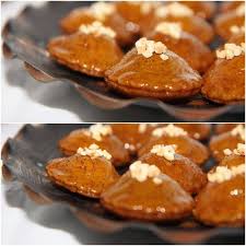 Chebakia Fourree Aux Amandes Monidas Culinaire Amoula Alimentation Recettes De Cuisine Chebakia