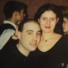 Buenos días , mami y papi y Alberos. Os mando un besito desde el cielo a  todos. ¿Nos mandáis vosotros a mi y el resto de niños que vivimos en el  cielo?